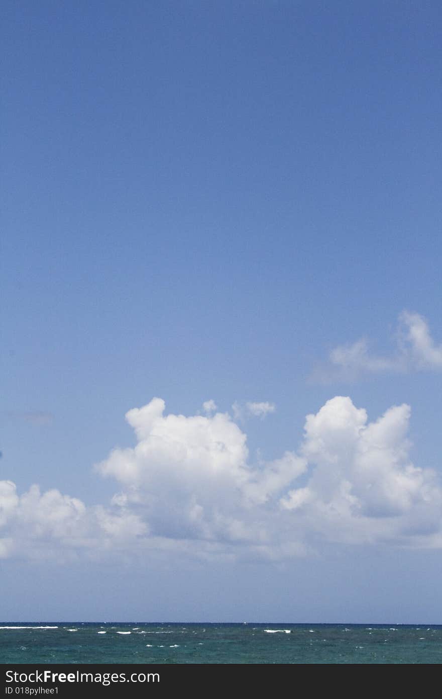 Vertical view of the ocean horizon in Kauai, Hawaii. Vertical view of the ocean horizon in Kauai, Hawaii.