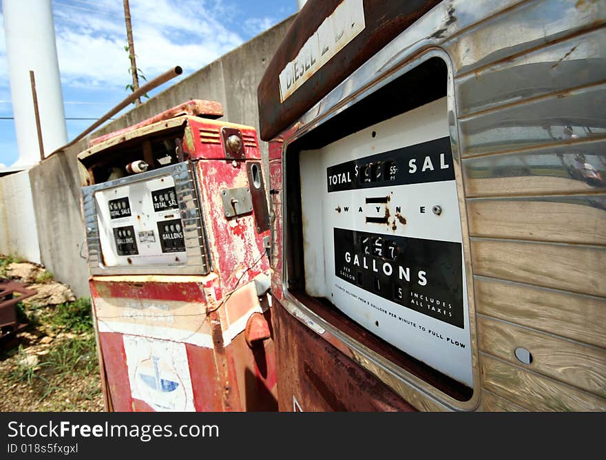 An old petrol pump in mid america. An old petrol pump in mid america