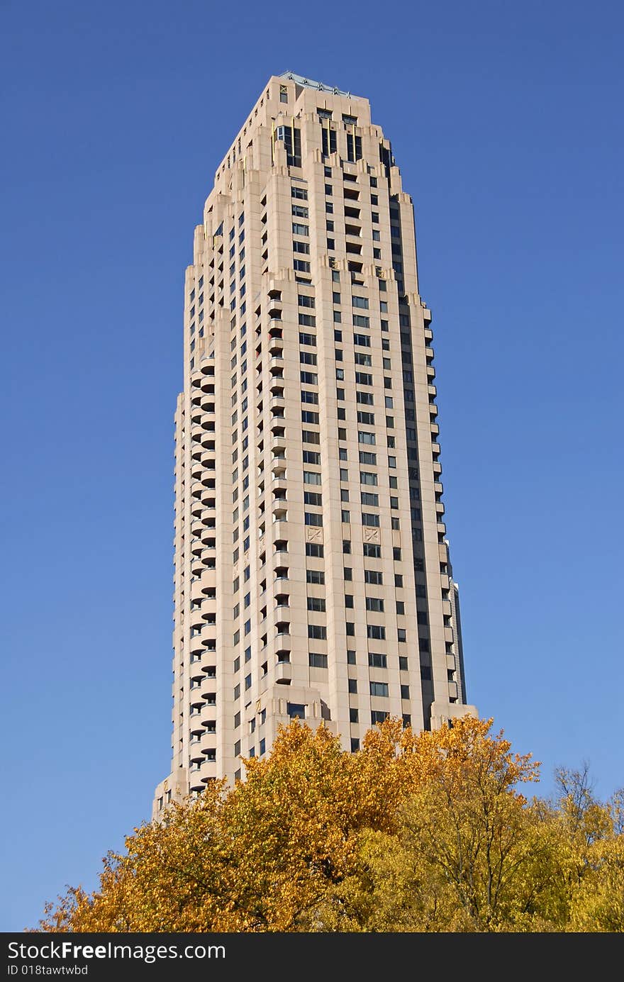 Modern Highrise Office Building in Midtown Atlanta