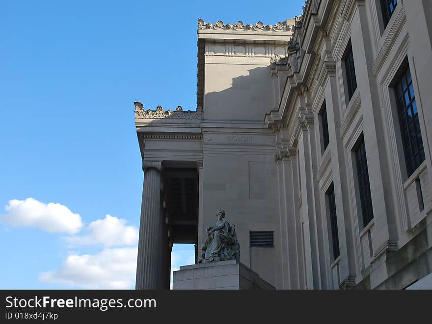 Profile of Stately Facade of the Brooklyn Museum, New York. Profile of Stately Facade of the Brooklyn Museum, New York