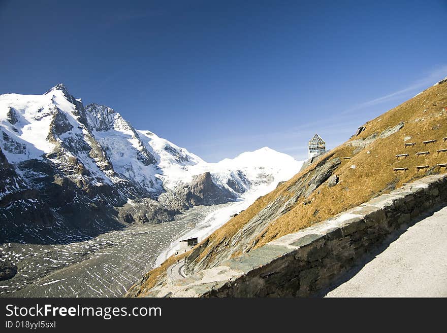 Mountain landscape in the high Alpes in the autumn. Mountain landscape in the high Alpes in the autumn