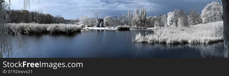 Duotone infrared lake