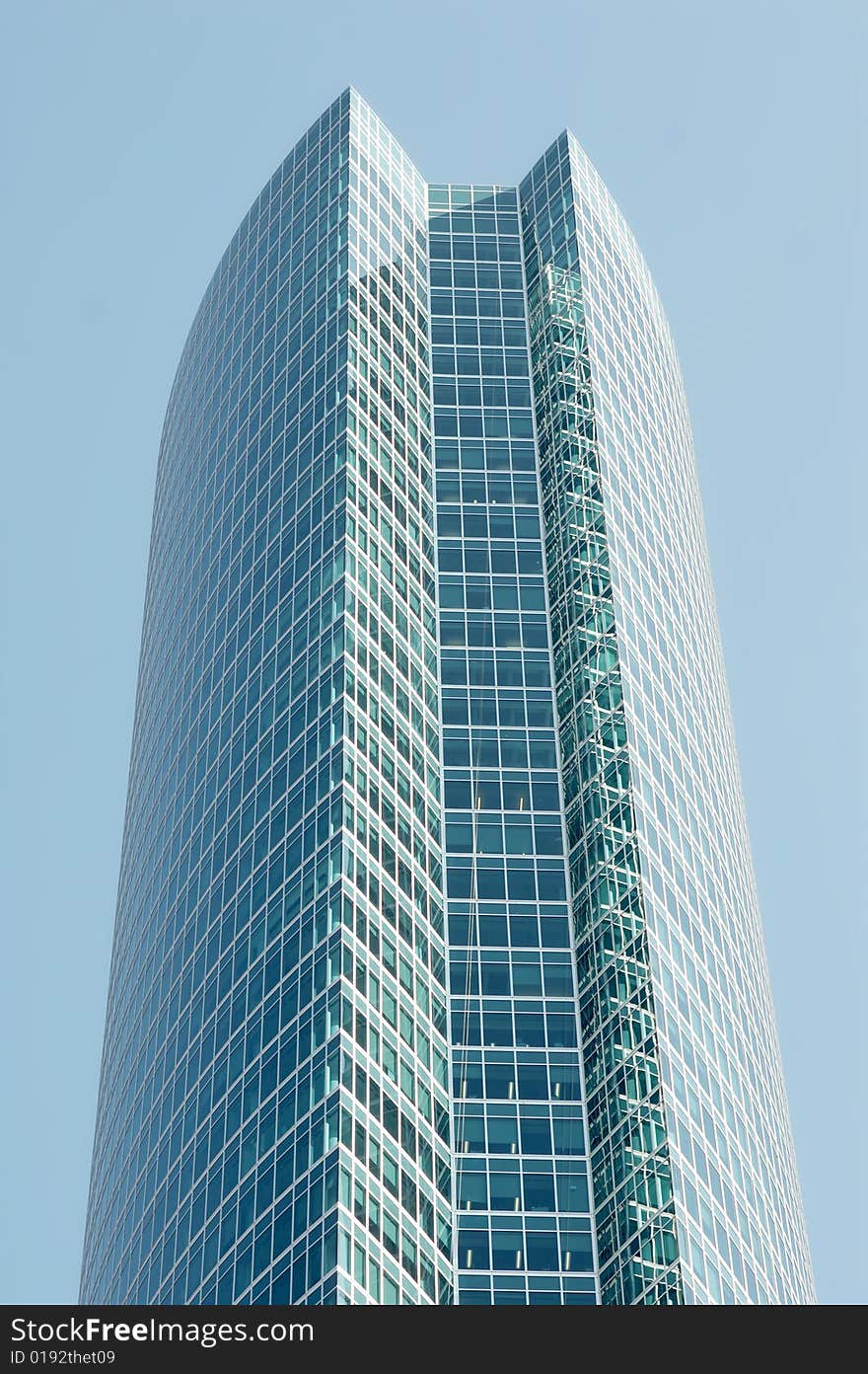 Building completely consisting of glass windows