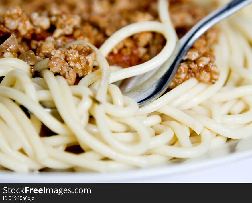 Fresh spaghetti with meat and tomato sauce