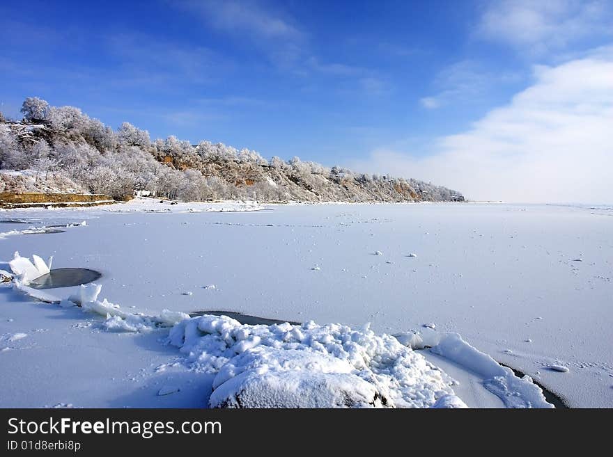 The city of Taganrog, the frozen sea. The city of Taganrog, the frozen sea.