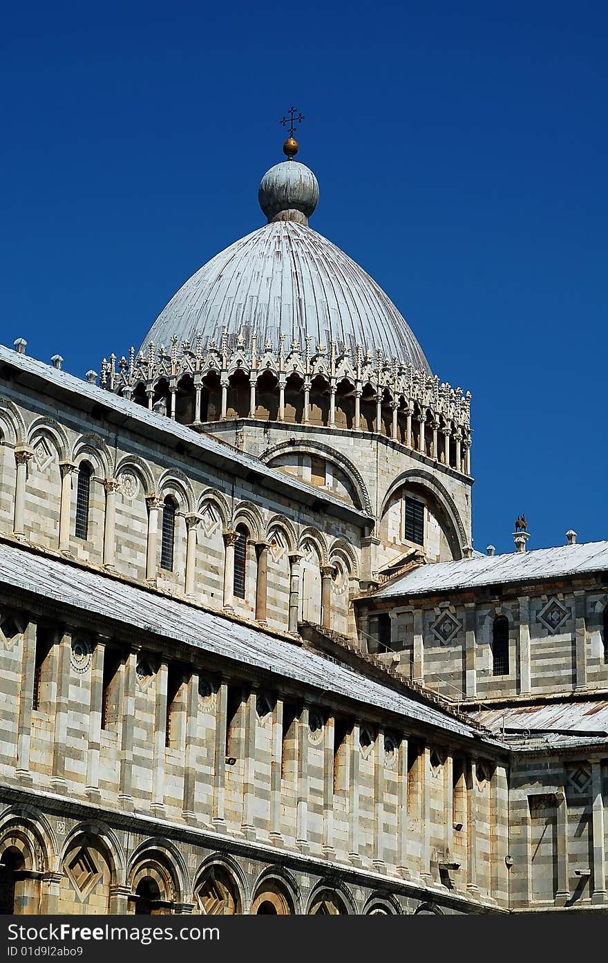 A Glimpse Of Pisa