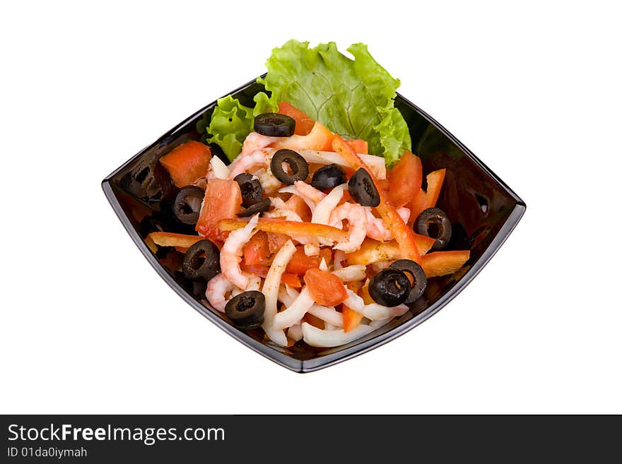 Salad of shrimp, mixed greens and tomatoes