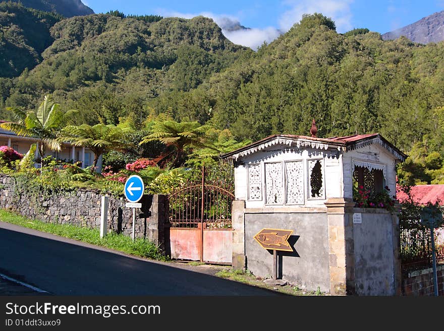 Street Of Hell-Bourg Village