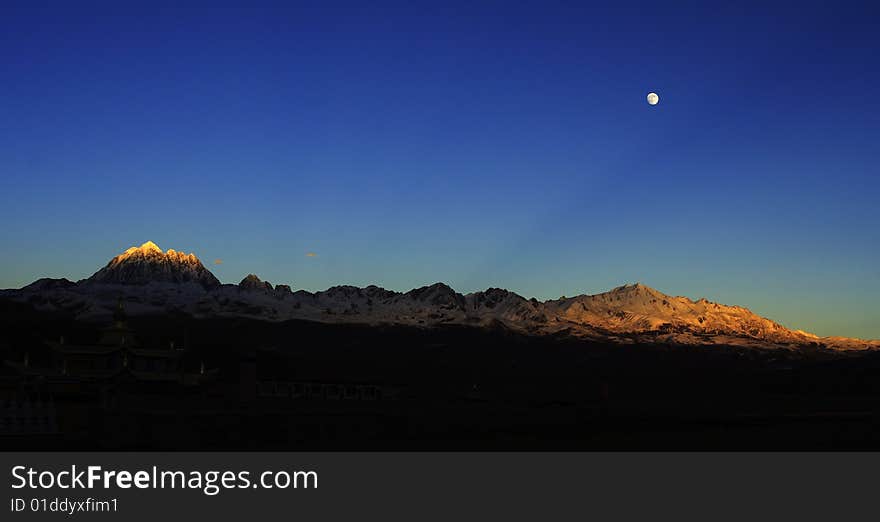 Golden YaLa snow Mountain in southwest China,Tibet