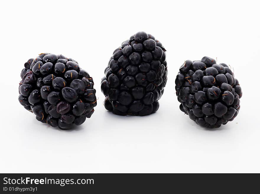 Macro image of fresh, ripe blackberries