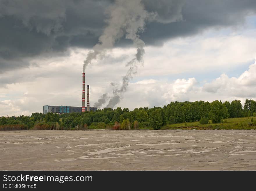 Power plant and ash-disposal area