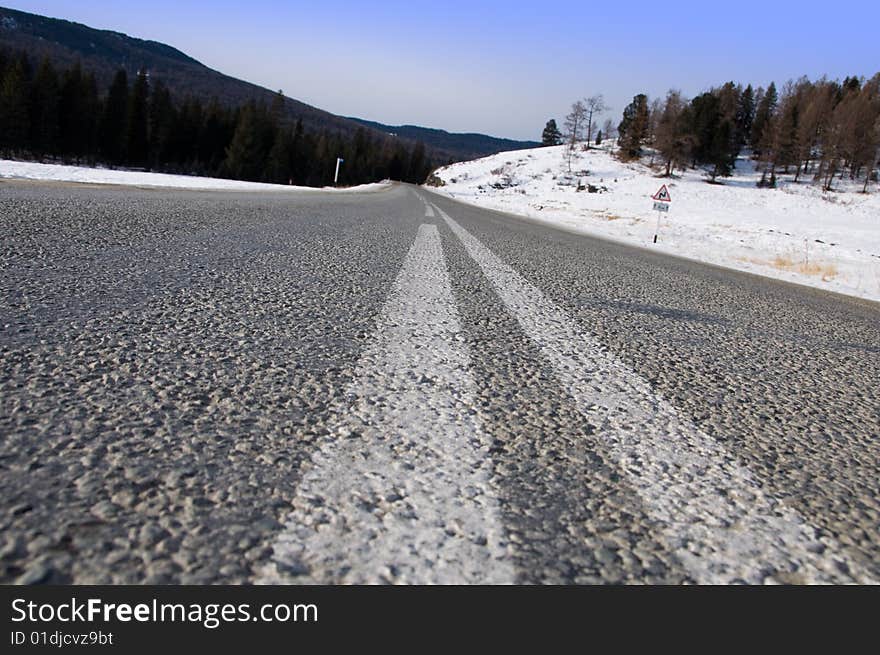 Dangerous turn on mountain road.