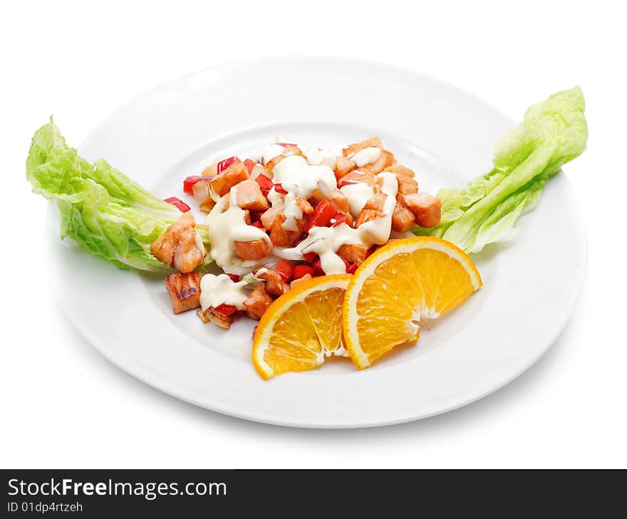 Chopped Meat Plate (Beef or Chicken) with Sauce Served with Orange and Salad Leaves