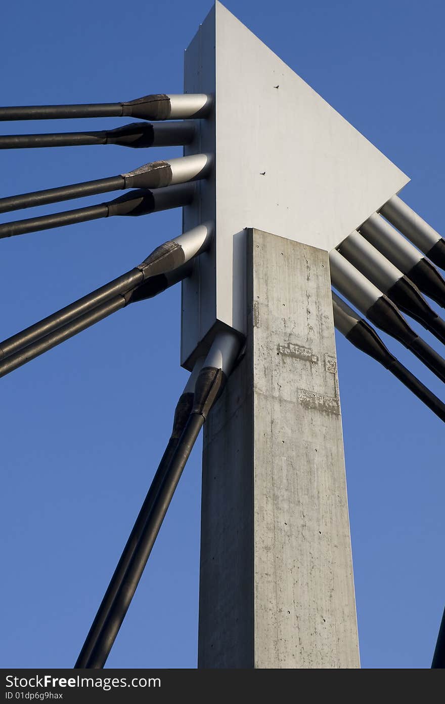 Bridge traverse as a part of a construction suspension bridge