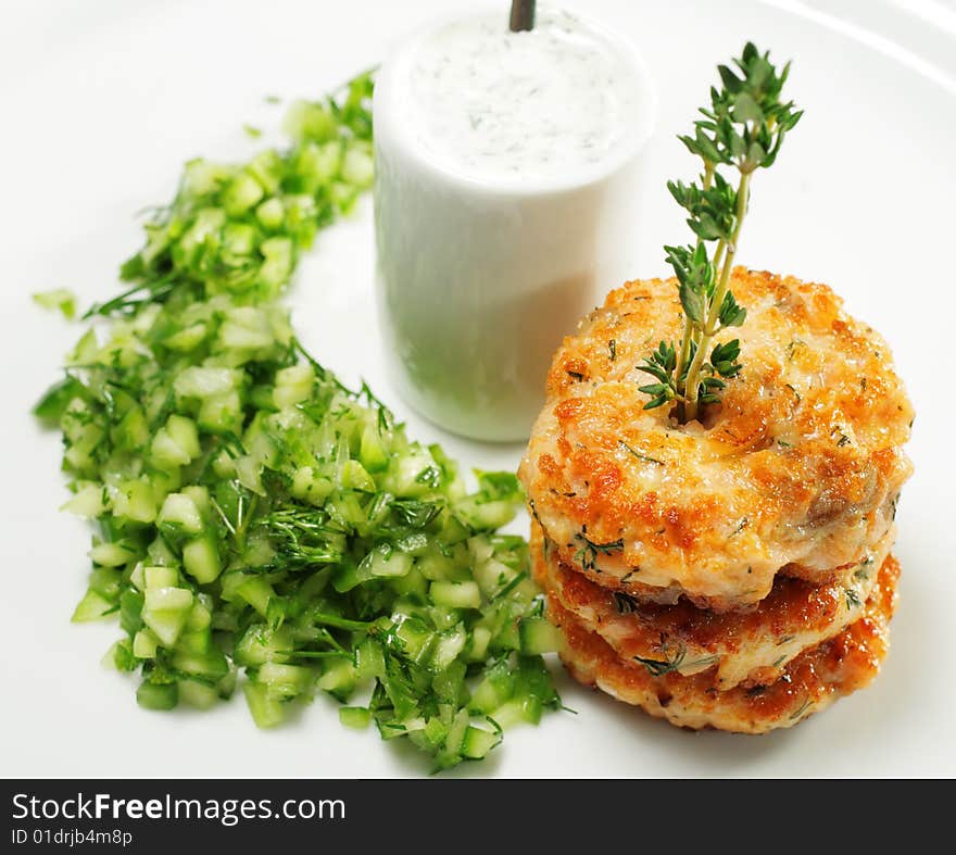 Mini Salmon Steak with Cucumber Fresh and Sauce