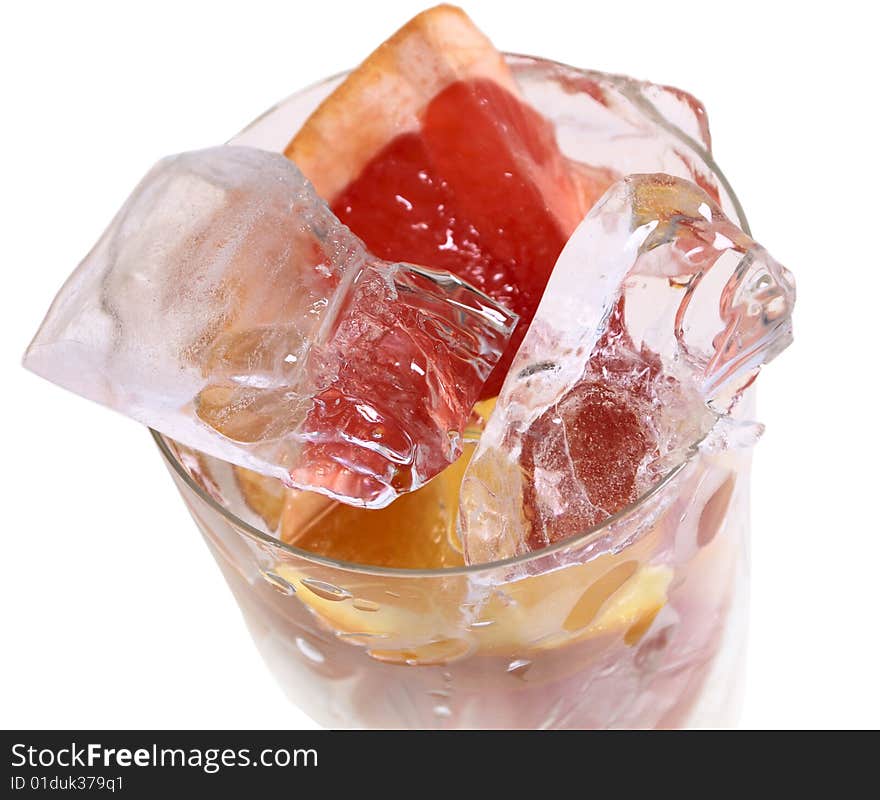 Grapefruit in the ice