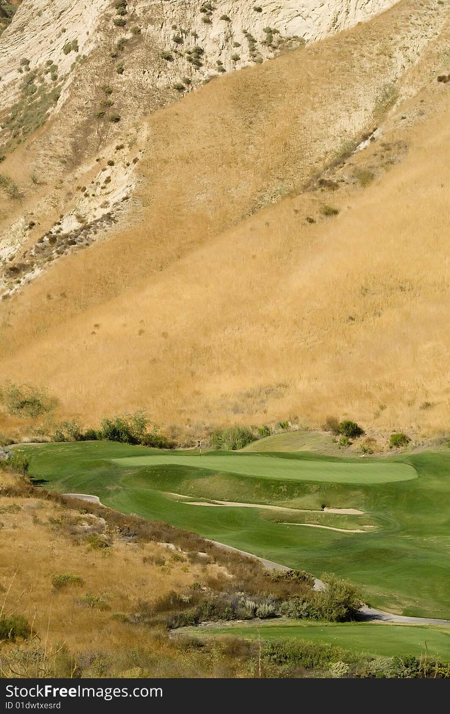 Lost Canyons golf course - in the desert hills near Simi valley, California. Lost Canyons golf course - in the desert hills near Simi valley, California.