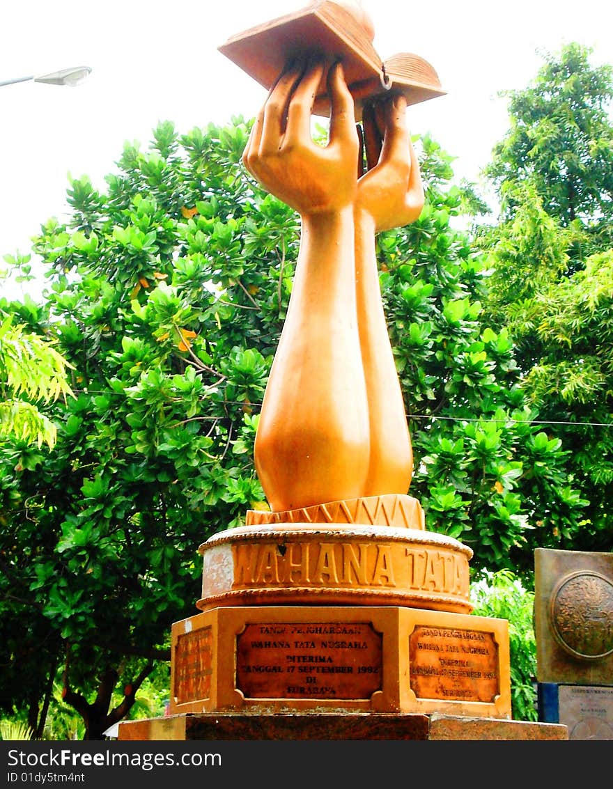 This Garden statue is a symbol of learning and human wisdom to preserve the nature, although sometime man are consume by greedy This picture taken on December 2008, the picture location is on Songority Park one of Java Island finest Park.