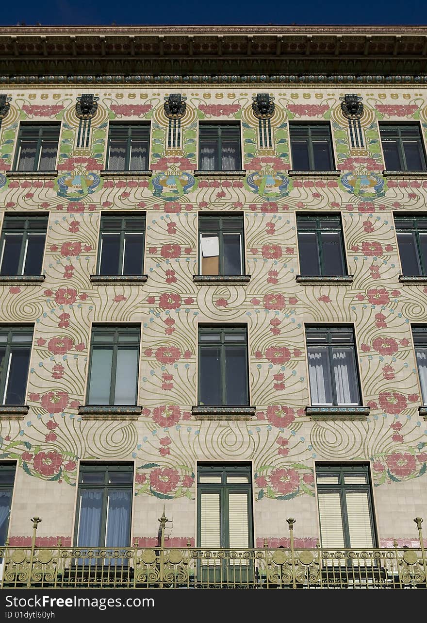 Viennese architecture Art Nouveau, Otto Wagner, Architecture at the left Wienzeile