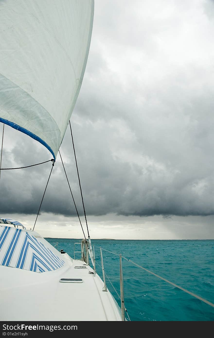 Sailing in the caribbean sea