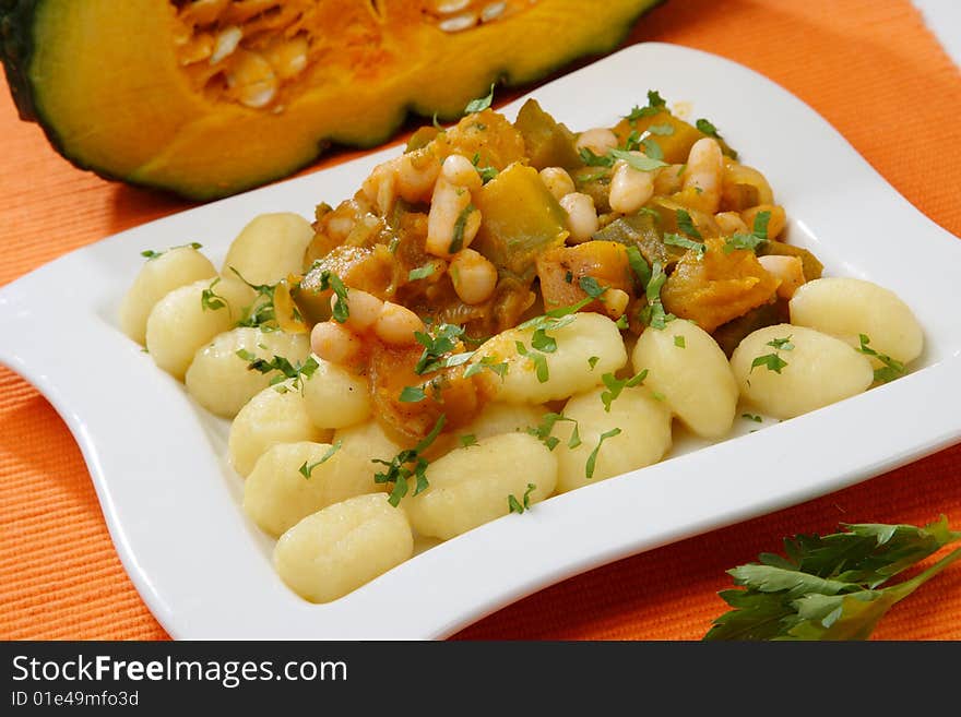 Pumpkin Goulash With Beans