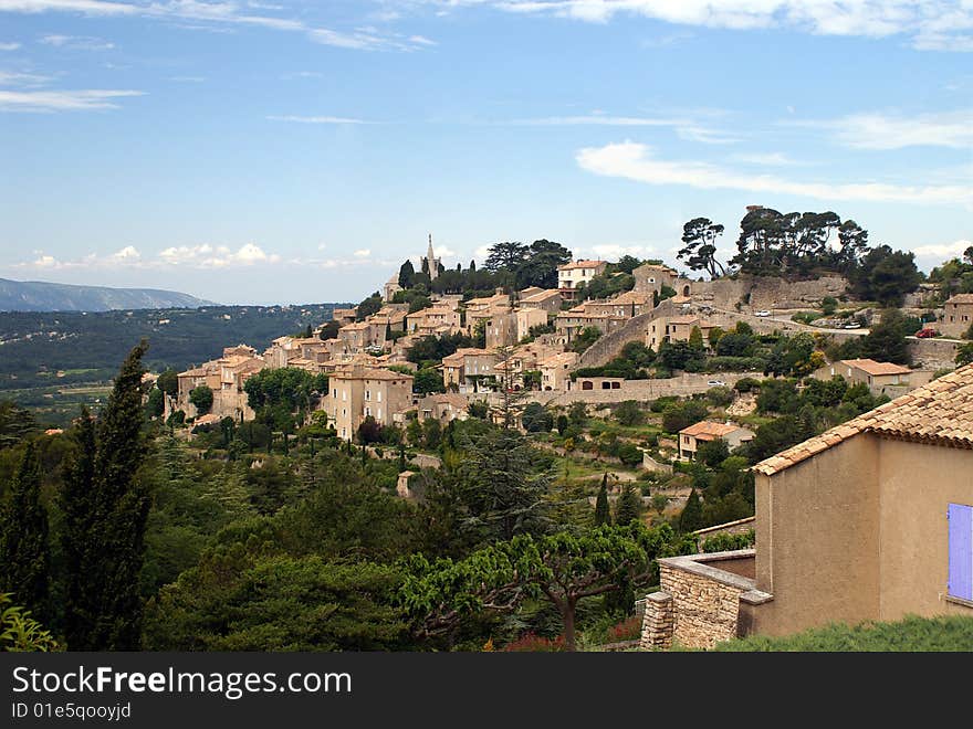 Bonnieux, hilltop village in Provence, France