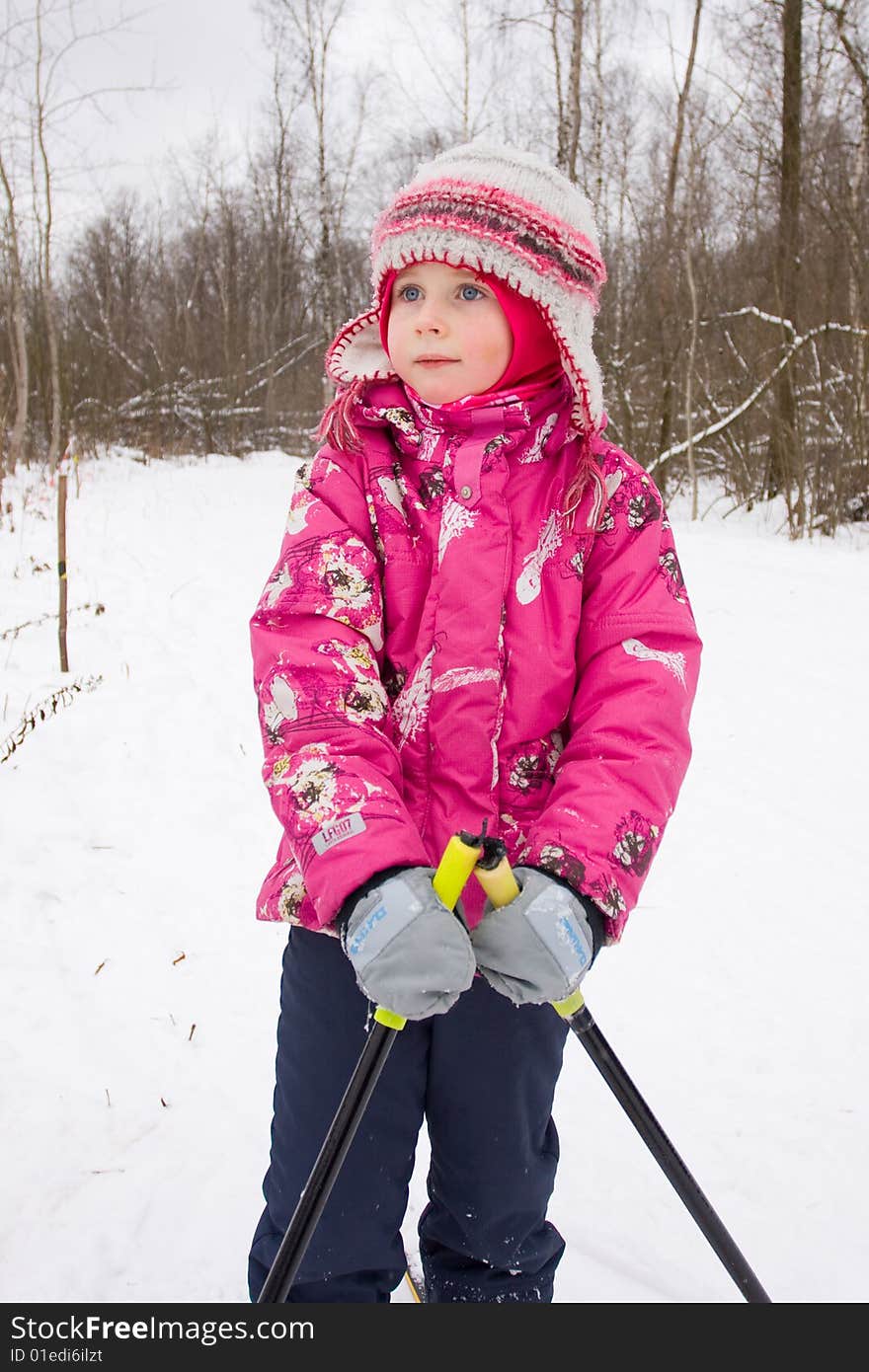 5 years old girl on cross-country ski