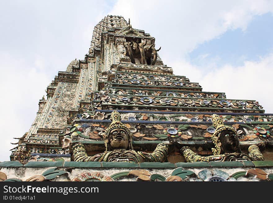 Wat Arun (Temple of Dawn)