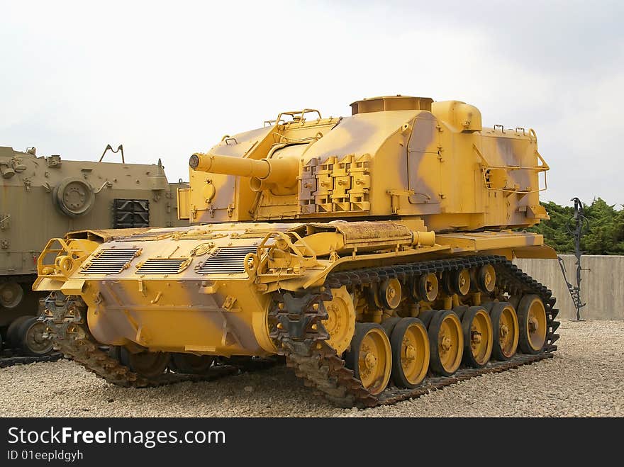 M-52 105mm Self-propelled Howitzer. M-52 105mm Self-propelled Howitzer