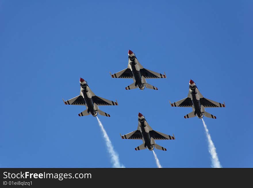 Air Force F16 Thunderbirds flight demonstration. Air Force F16 Thunderbirds flight demonstration