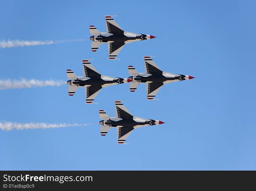 Air Force F16 Thunderbirds flight demonstration. Air Force F16 Thunderbirds flight demonstration