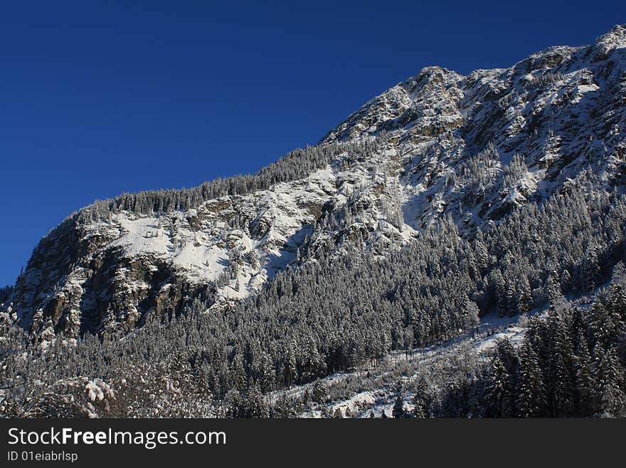 A large mountain in Bayern. A large mountain in Bayern