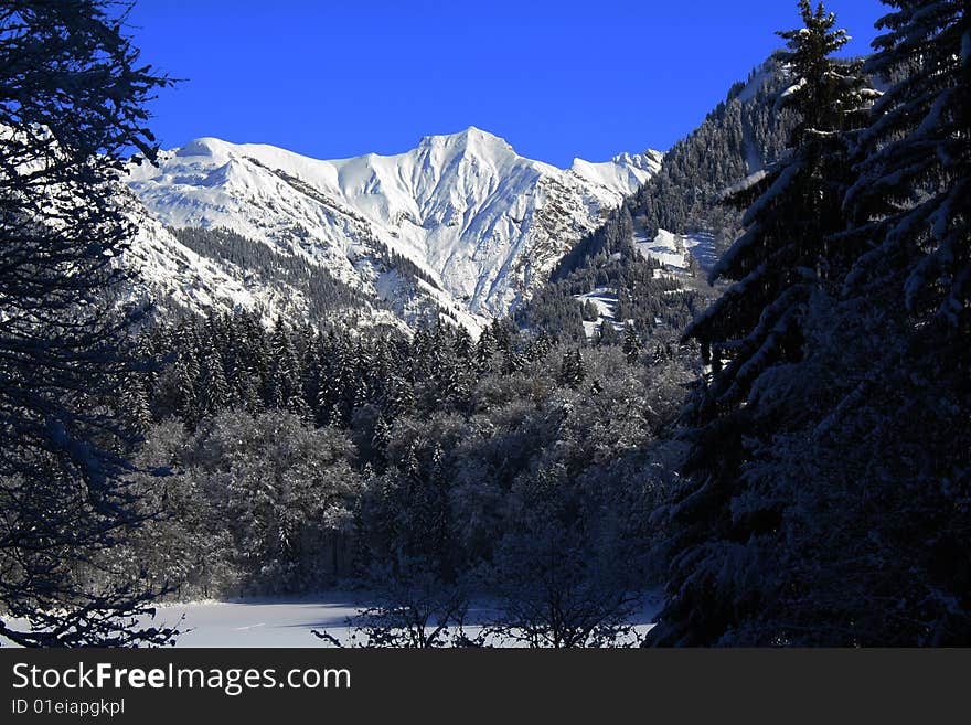 A large mountain in Bayern. A large mountain in Bayern