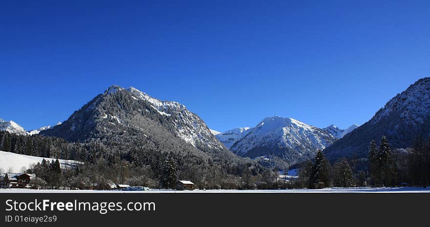 A large mountain in Bayern. A large mountain in Bayern