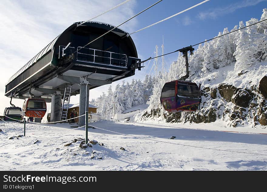 View of gondolas in a ski resort in Vermont.