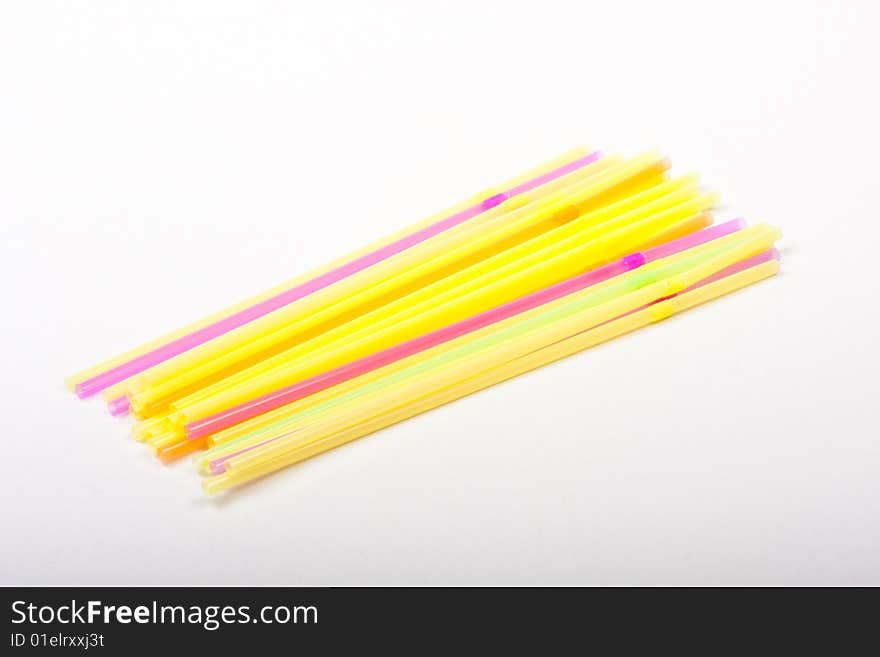 Pile of multiple colored straws