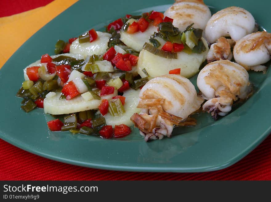 Grilled meat with mixed vegetables