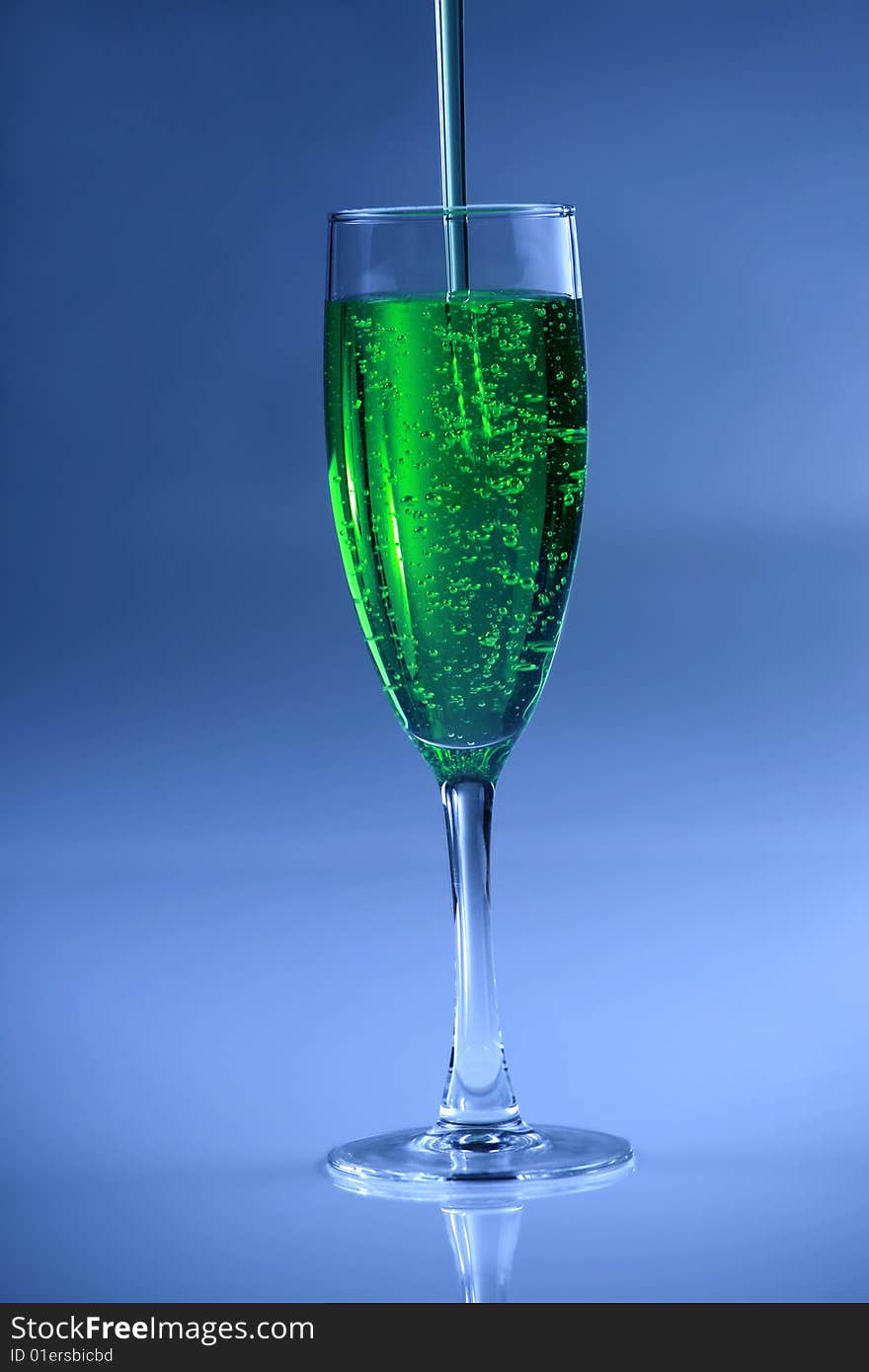 Green sparkling drink