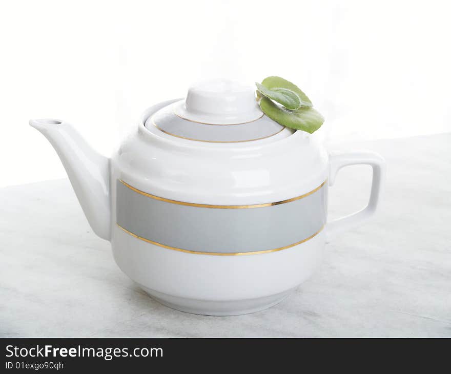 Brewing teapot for tea