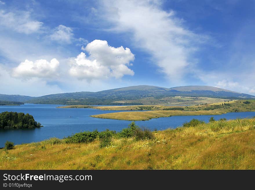 Nice Holiday on Vlasina lake