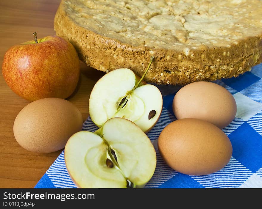 Apple Pie And Raw Apples