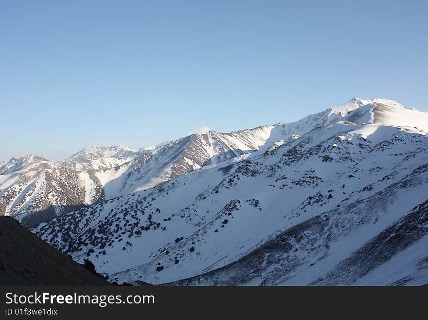 Photo skim on mouting pass Hudzhand-Dushanbe. Photo skim on mouting pass Hudzhand-Dushanbe