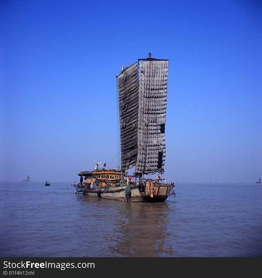 China's Hongze Lake, one of the four freshwater fishing with old sailing. China's Hongze Lake, one of the four freshwater fishing with old sailing.