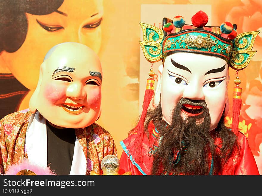 Two traditional Chinese jokers show together. Two traditional Chinese jokers show together.