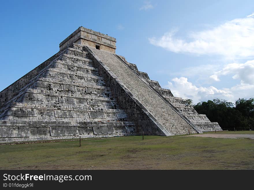 Pyramid of Kukulkan at Chichen Itza. Mayan culture, Chichen Itza, Yucatan Peninsula, Mexico. Travel Destination. Pyramid of Kukulkan at Chichen Itza. Mayan culture, Chichen Itza, Yucatan Peninsula, Mexico. Travel Destination.