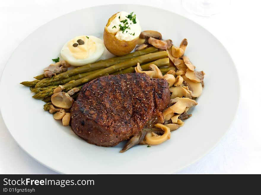 tenderloin steak mignon-grilled with vegetables