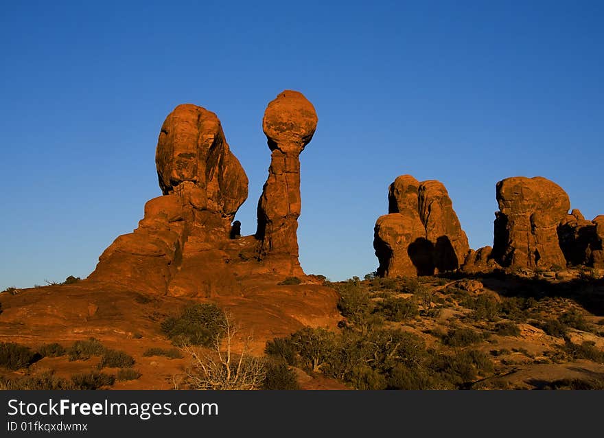 View of the red rock formations in Arches National Park with blue sky�s