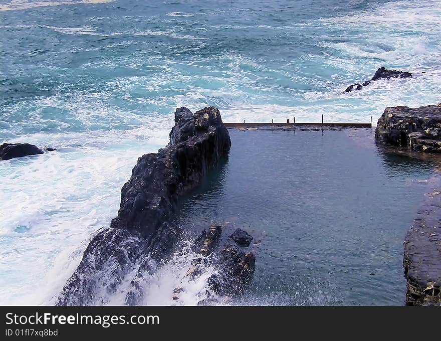 Natural swimming pool