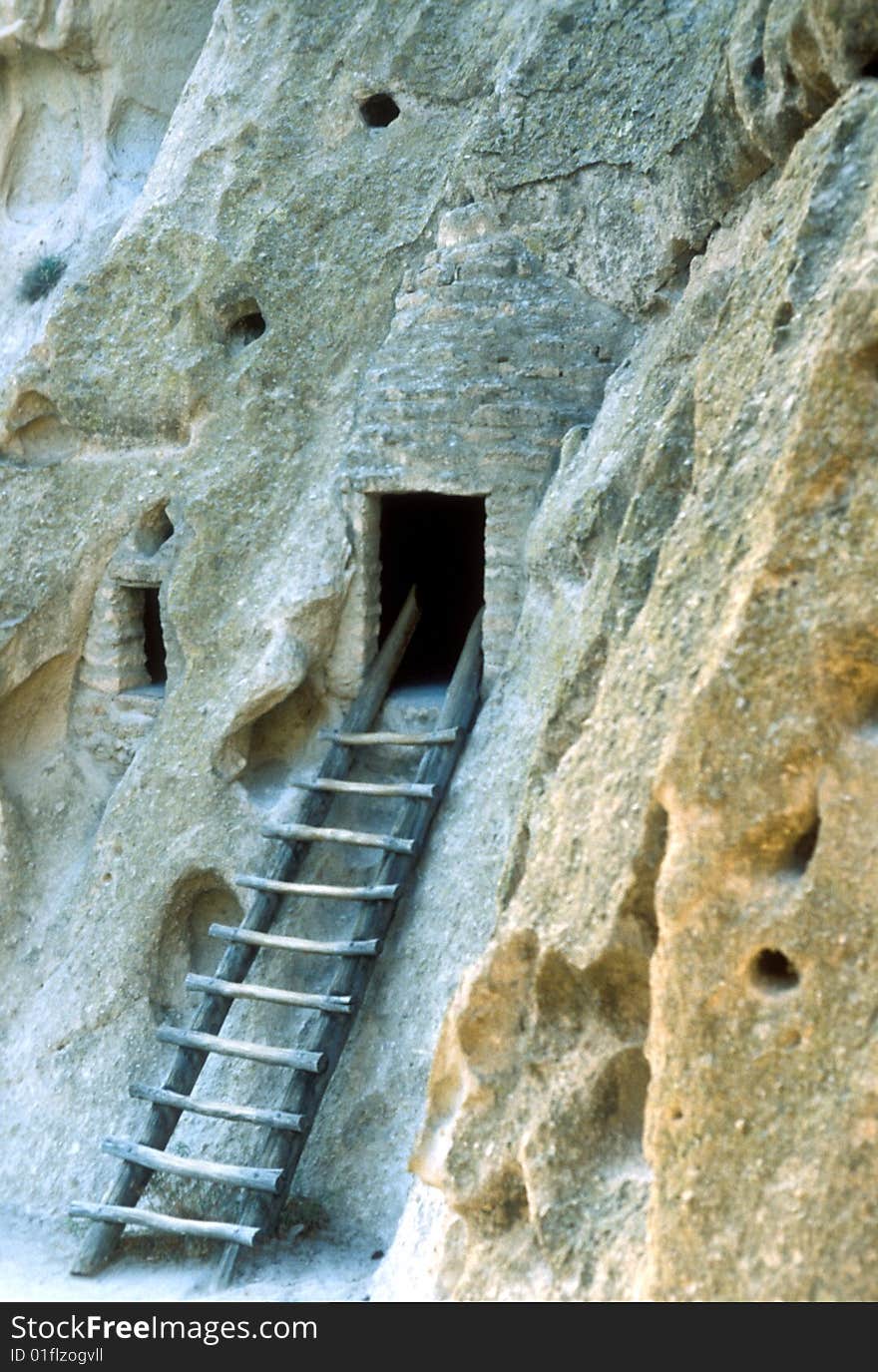 Anasizi cliff dwellings near los alamos, new mexico in bandolier national monument;