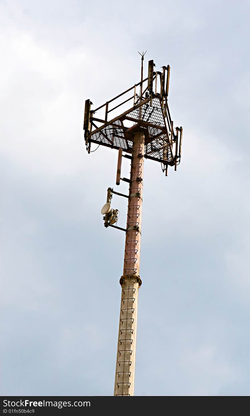 A cell phone tower helps to transmit and receive the radio signals of clients